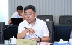 上海海关统计阐发处处长瞿惠莉引见了近年来取